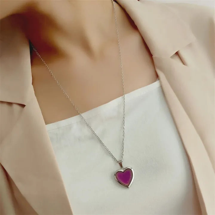 Elegant Silver Heart Pendant Necklace with Kundan Setting, Delicate 18-Inch Chain