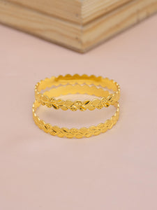 Vidhi Bangle.   (Gold)